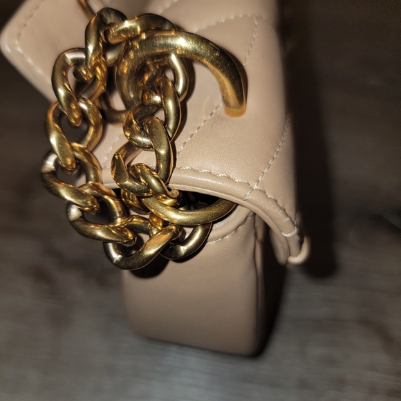 LOUIS VUITTON New Wave Chain MM Crossbody Bag - Picture 10 of 11